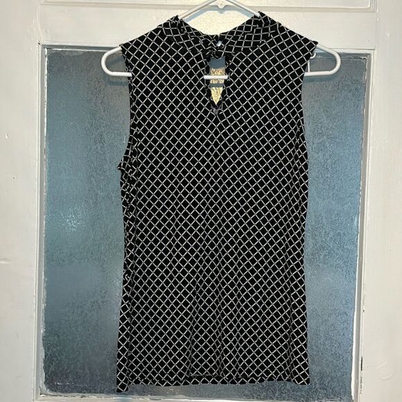 New York & Company Women’s Black and white patterned sleeveless blouse size S - Picture 1 of 6